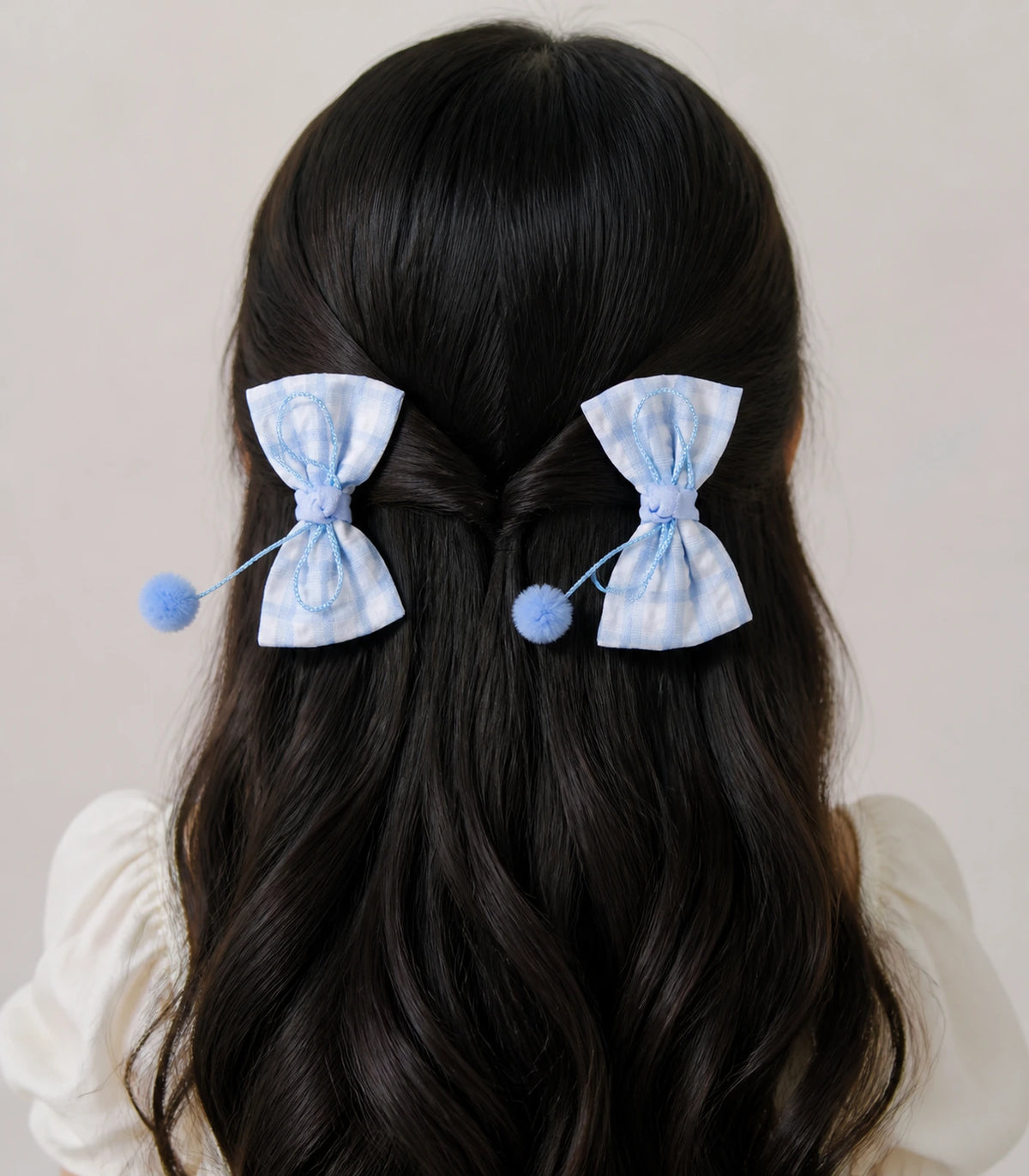 #color_blue & white