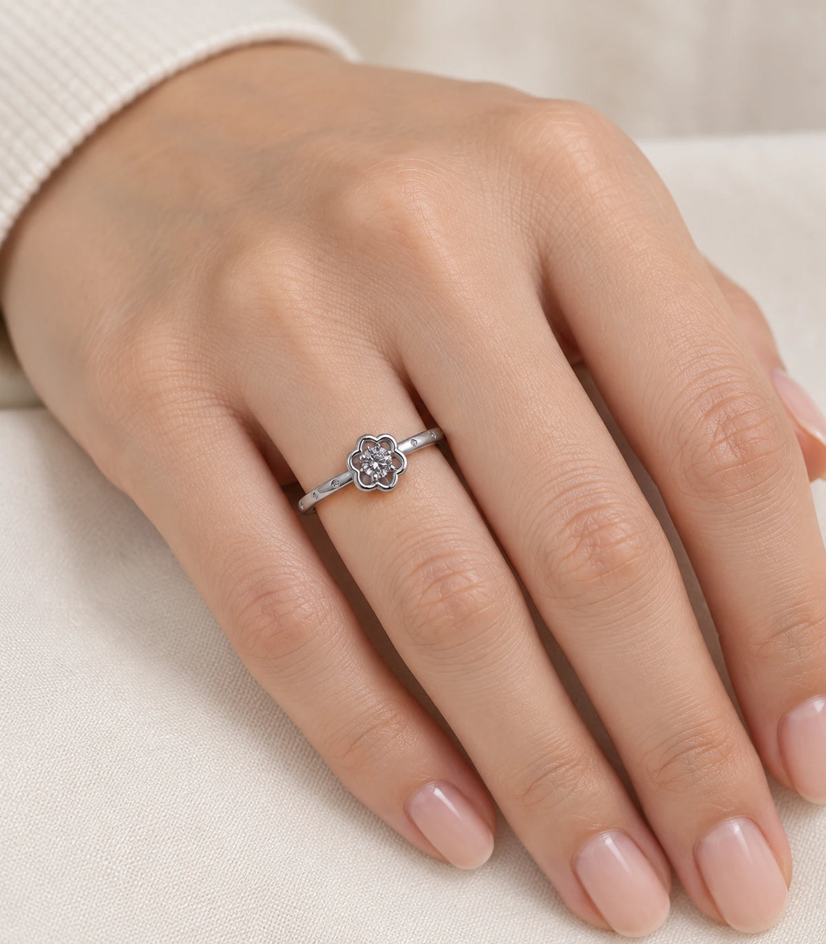 Silver flower crystal open ring — model