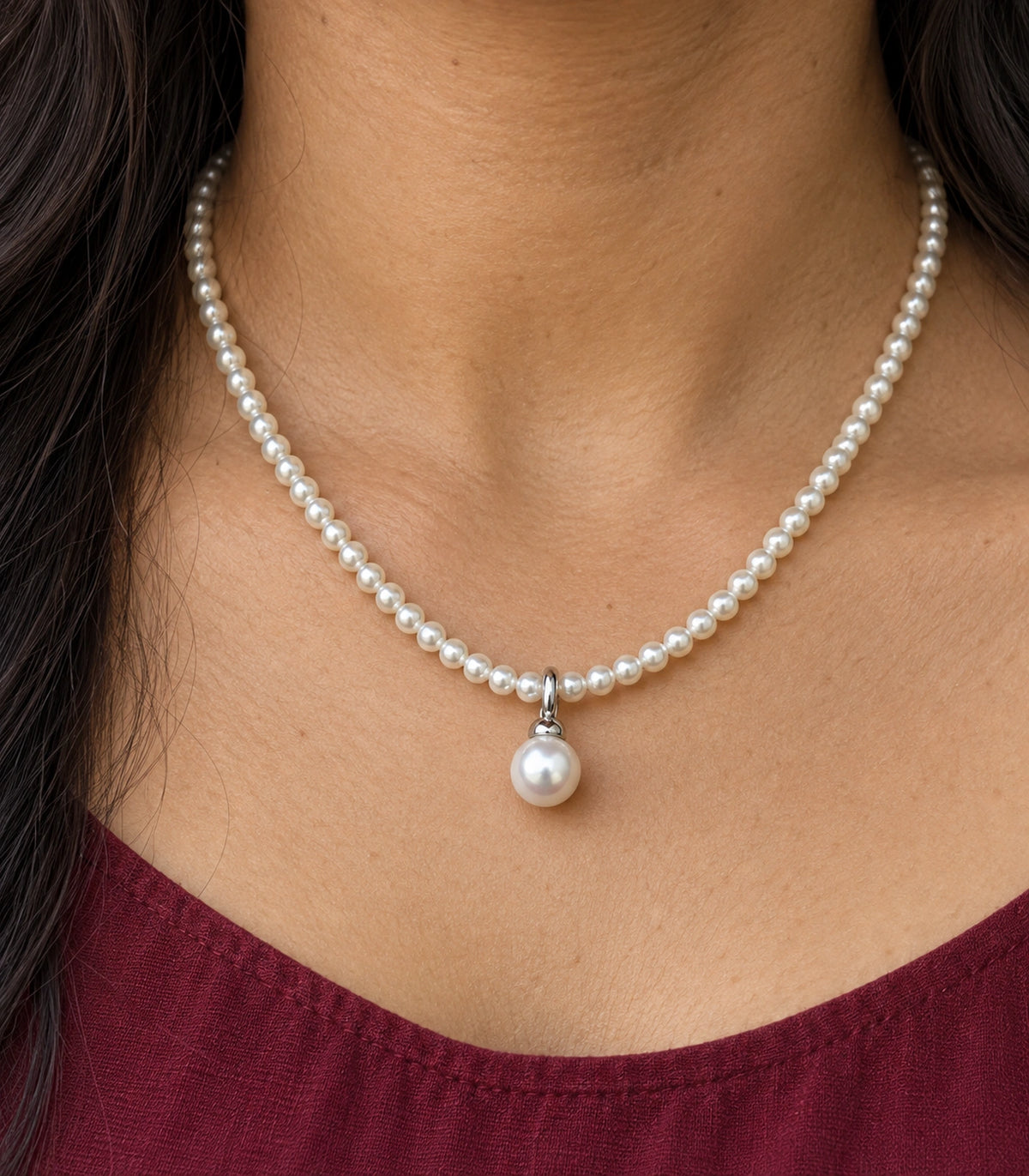JIMIKI Silver Tone Round Pearl Drop Beaded Necklace in Silver tone / white, close-up detail