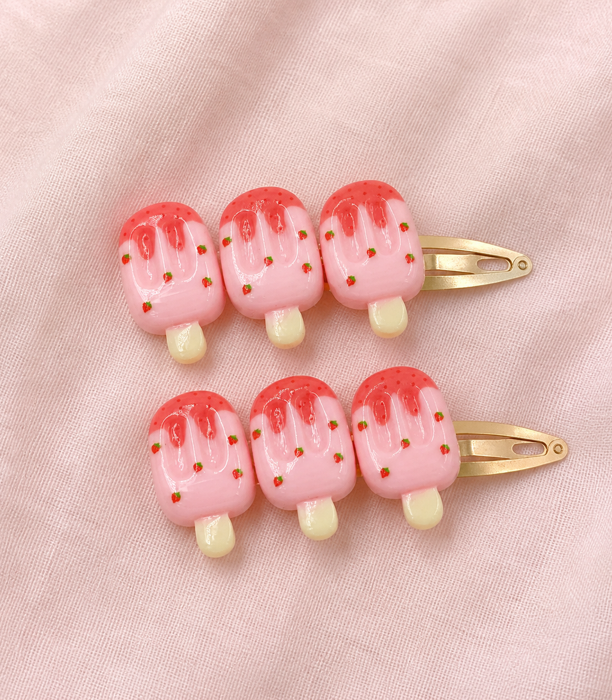 Strawberry Iced Pop Trio Clip Pair in close-up detail
