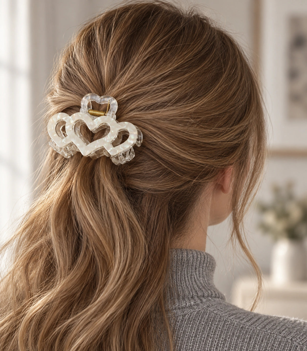 JIMIKI Triple Heart Hair Claw Clips in White, editorial model view #color_white