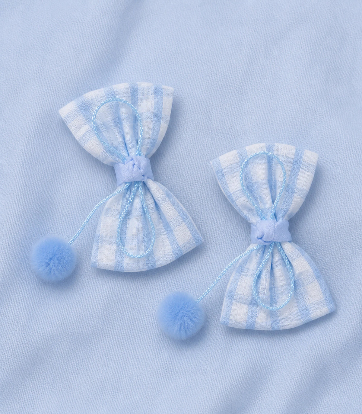 #color_blue & white