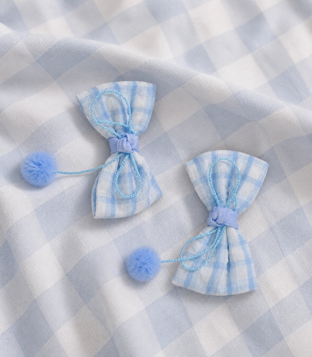 #color_blue & white