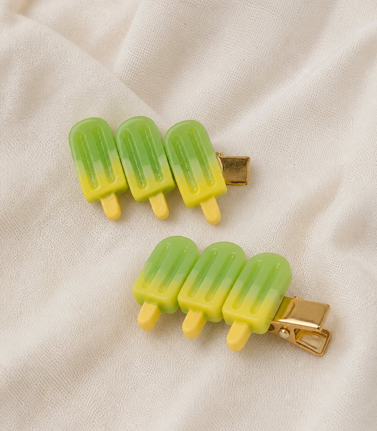 Green Popsicle Trio Clip Pair in close-up detail