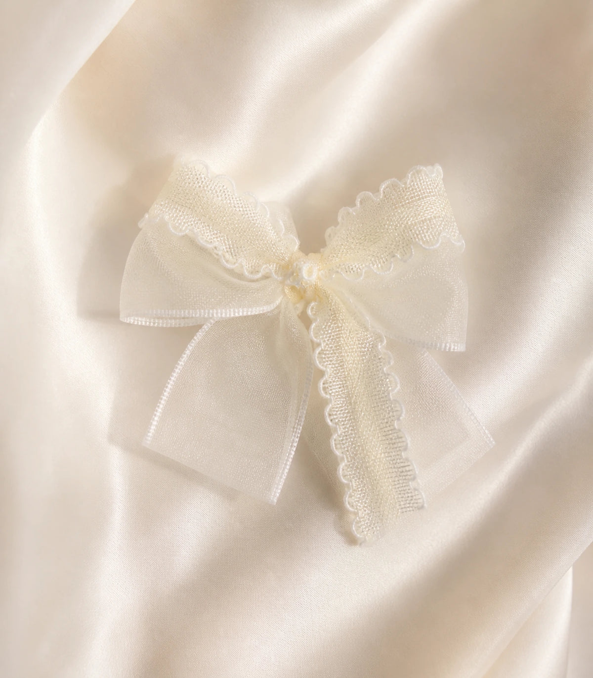 #color_ivory