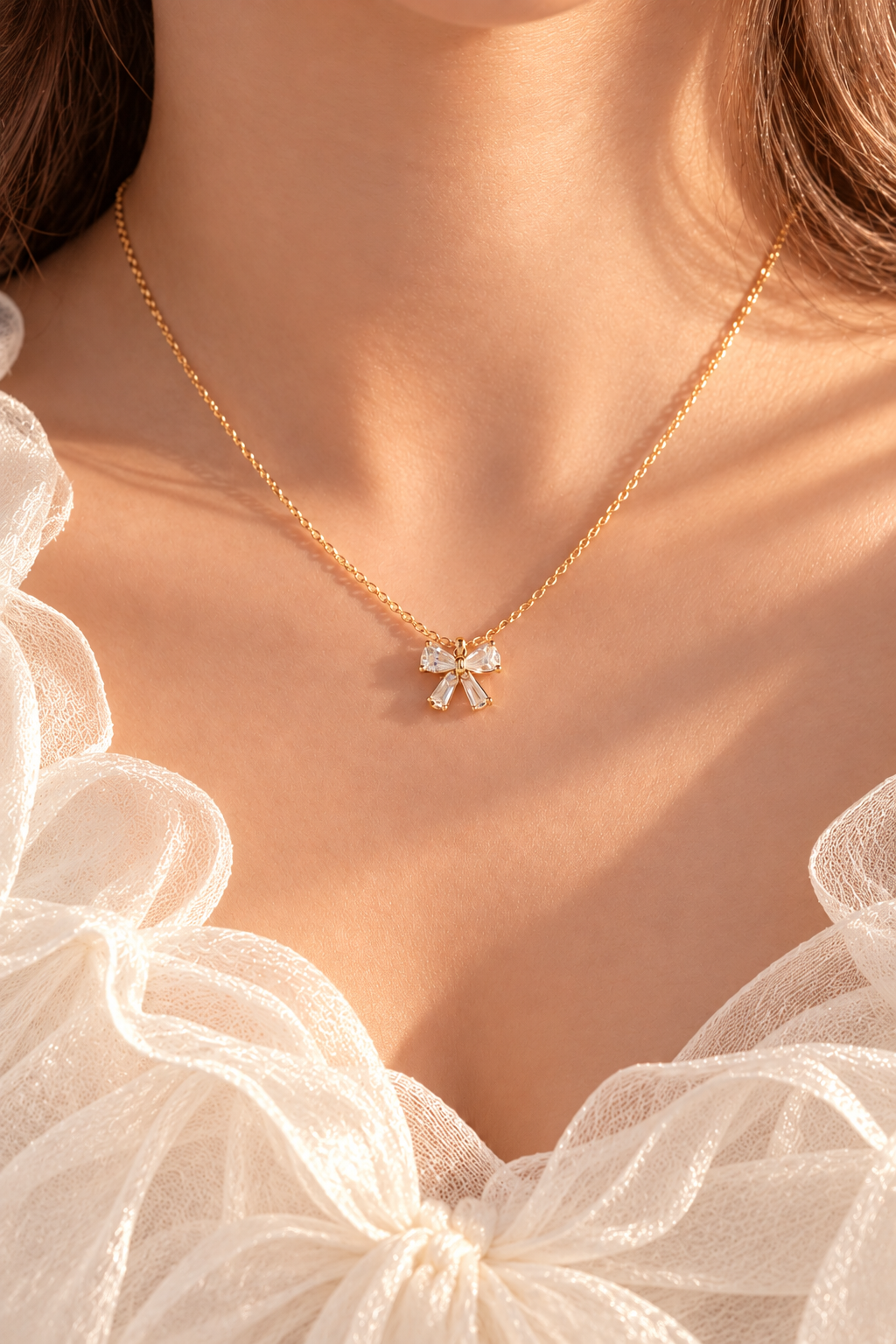 Golden bow necklace