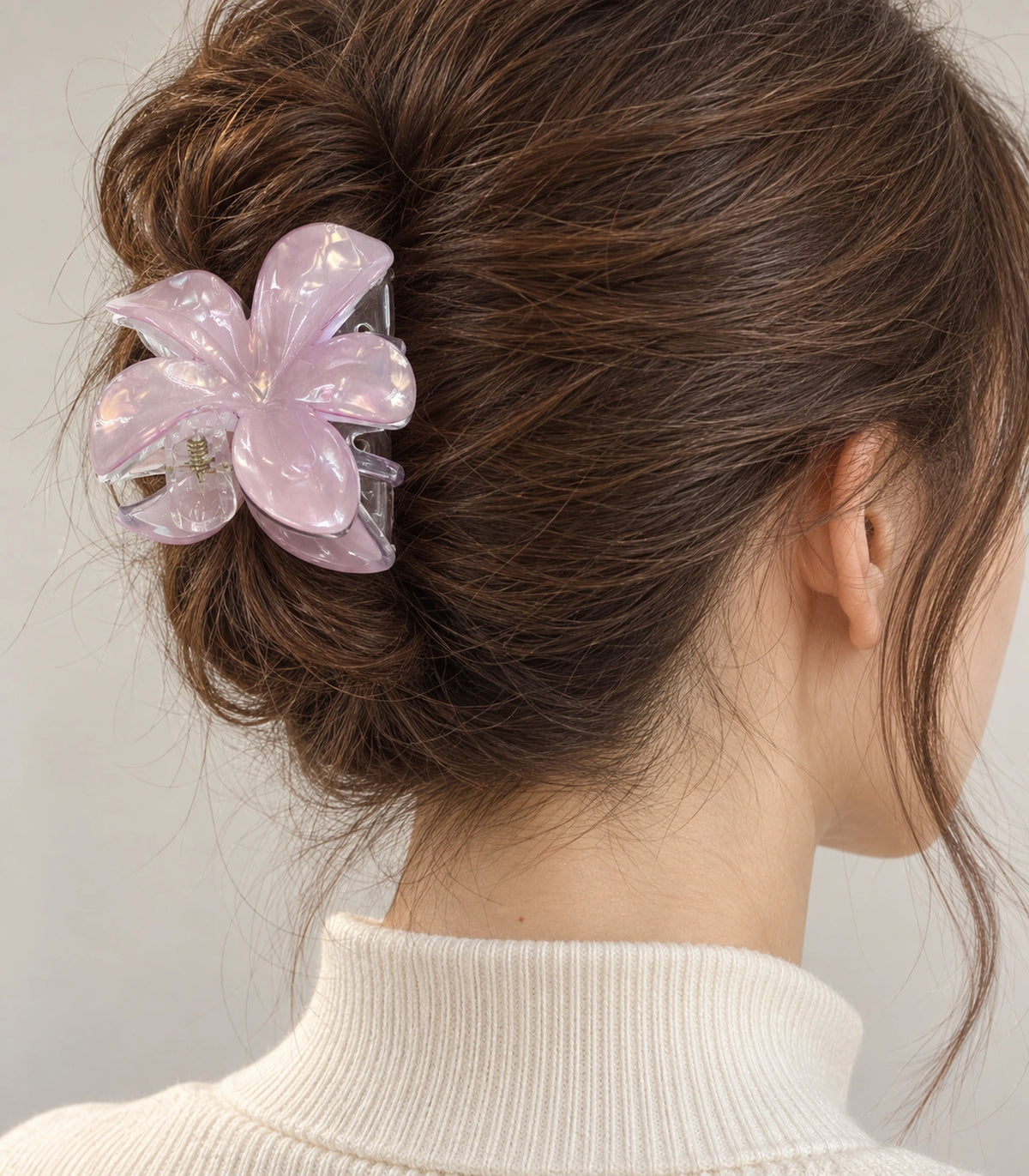 JIMIKI Iridescent Five Petal Flower Hair Claw Clips in Lavender / Pink, close-up detail #color_lavender / pink